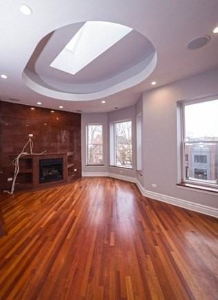 1437 N Washtenaw Ave #3 - Photo 4 of 22