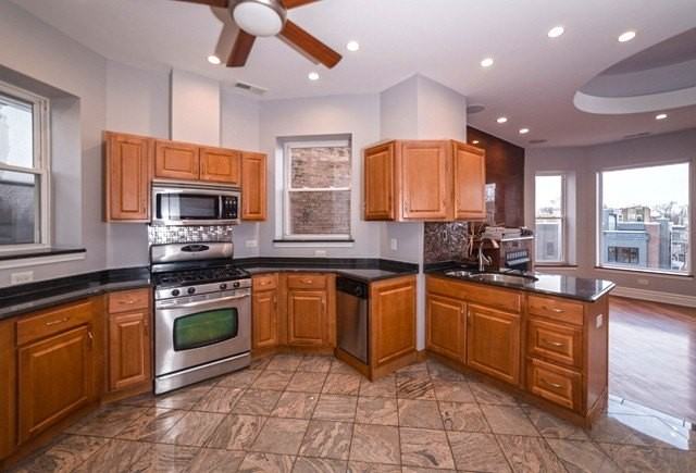 1437 N Washtenaw Ave #3 - Photo 6 of 22