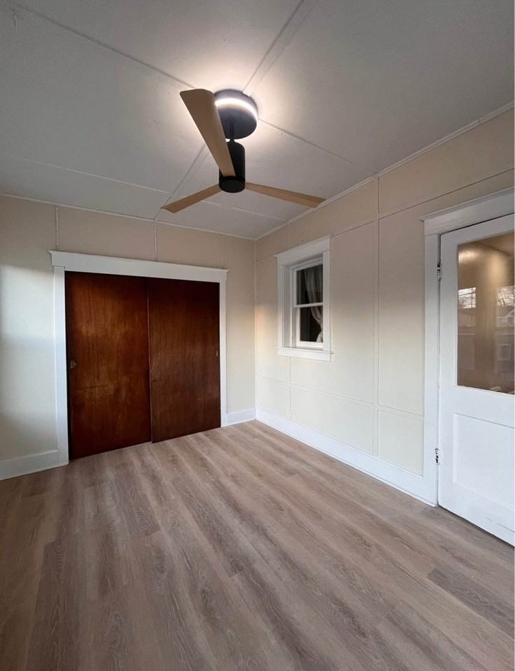 6606 S Richmond St - Photo 7 of 9