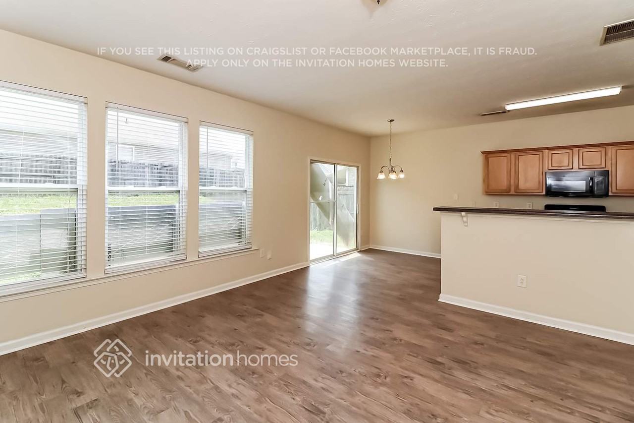 3755 Shenfield Dr - Photo 5 of 18
