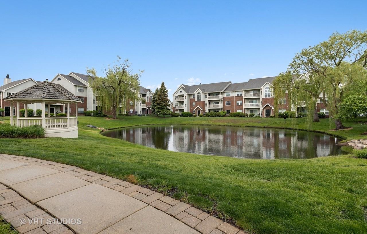 58 Sterling Cir #106