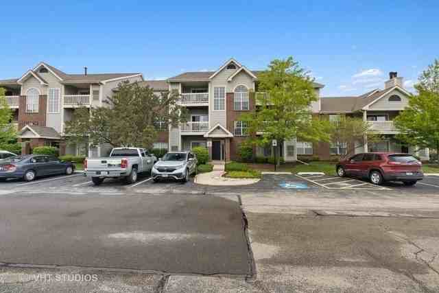 7 Kensington Cir #107 - Photo 3 of 14