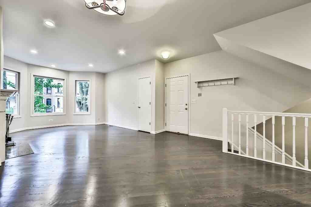 3230 N Seminary Ave #1 - Photo 5 of 20