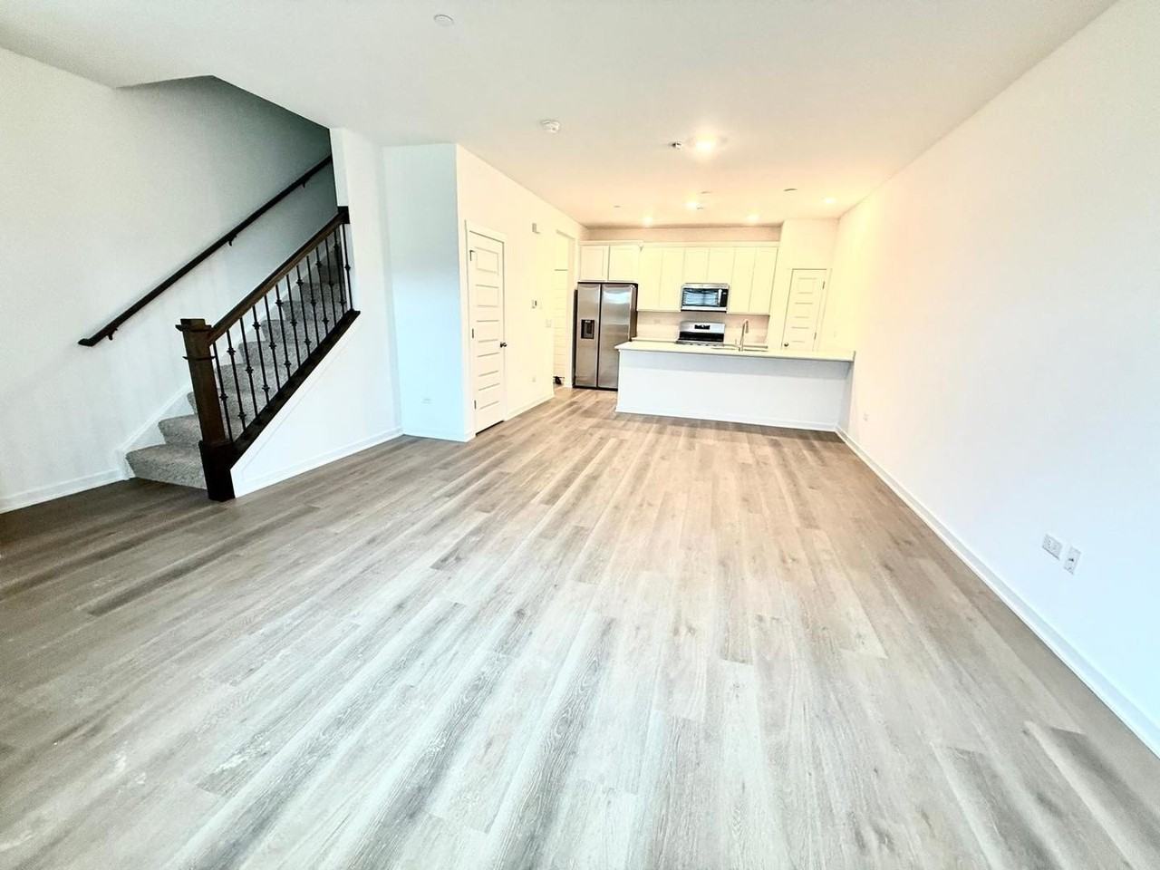 2272 Barbera Dr #2272 - Photo 3 of 20