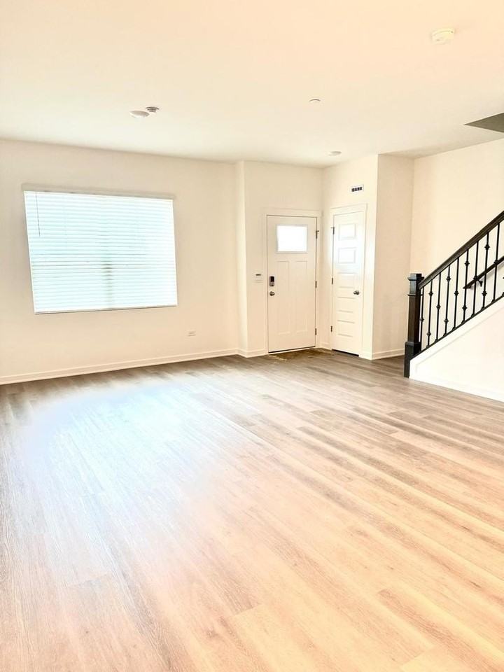 2272 Barbera Dr #2272 - Photo 7 of 20