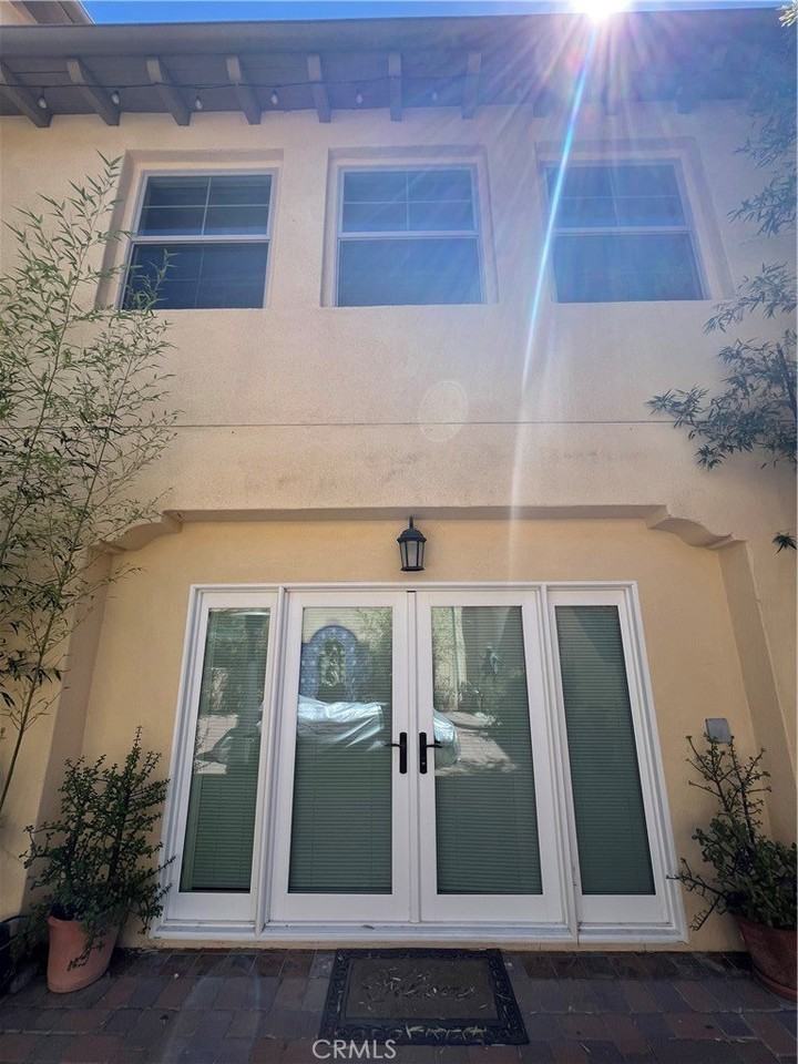 16611 Catena Dr - Photo 2 of 9