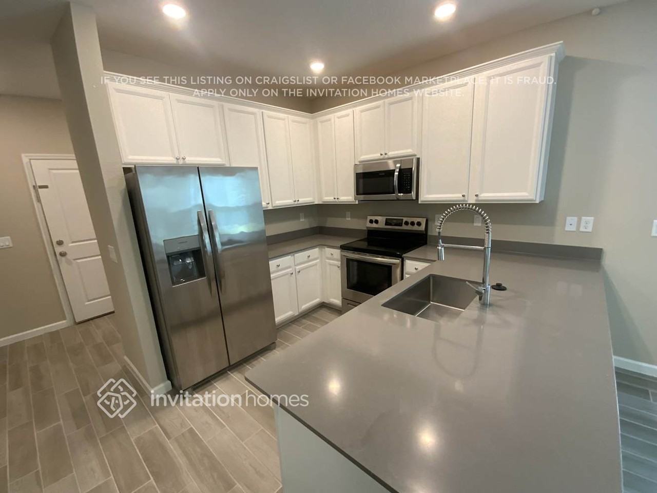 667 Cherry Ridge Dr - Photo 4 of 15