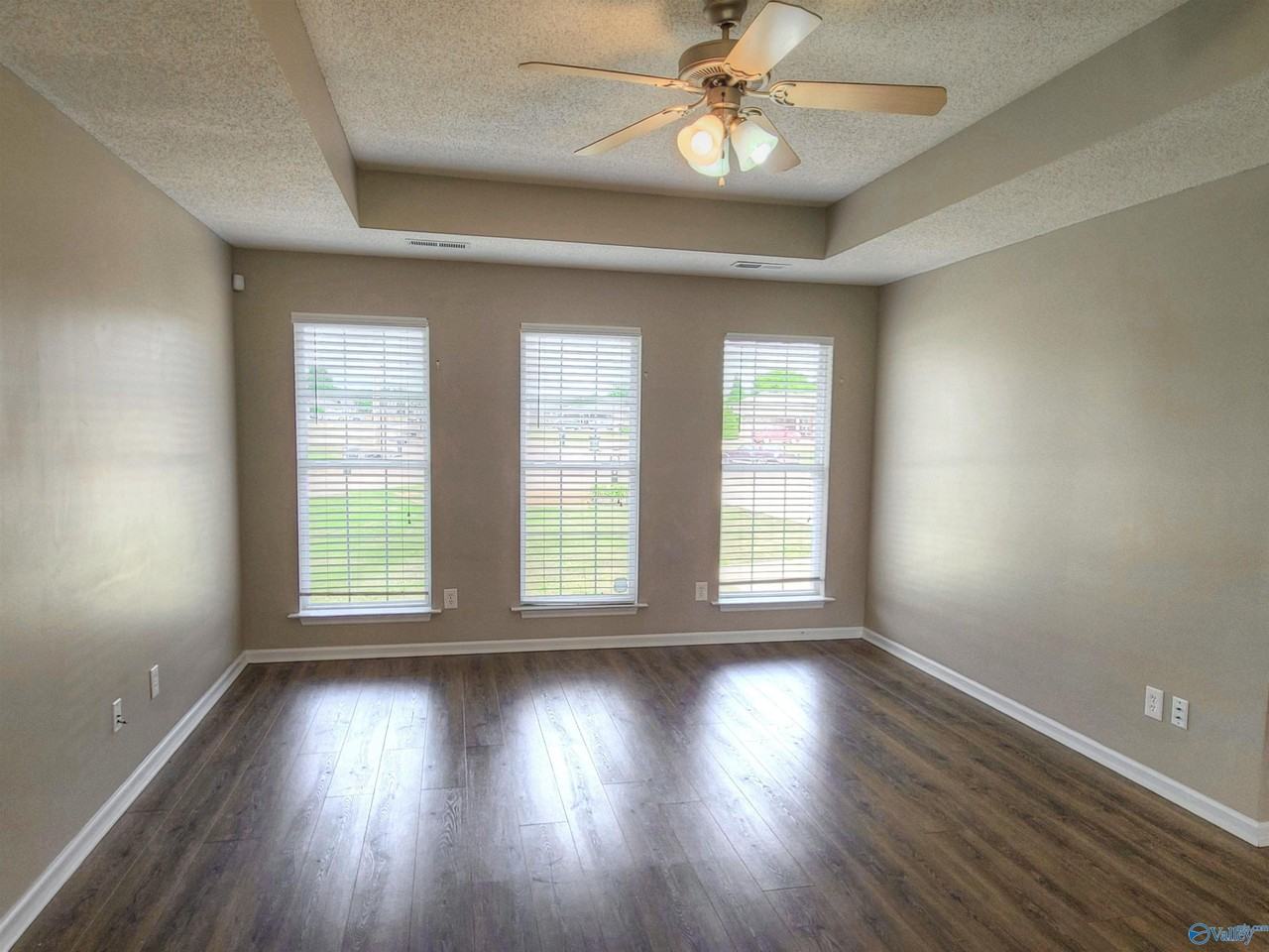 241 Misty Cove Ct - Photo 4 of 21