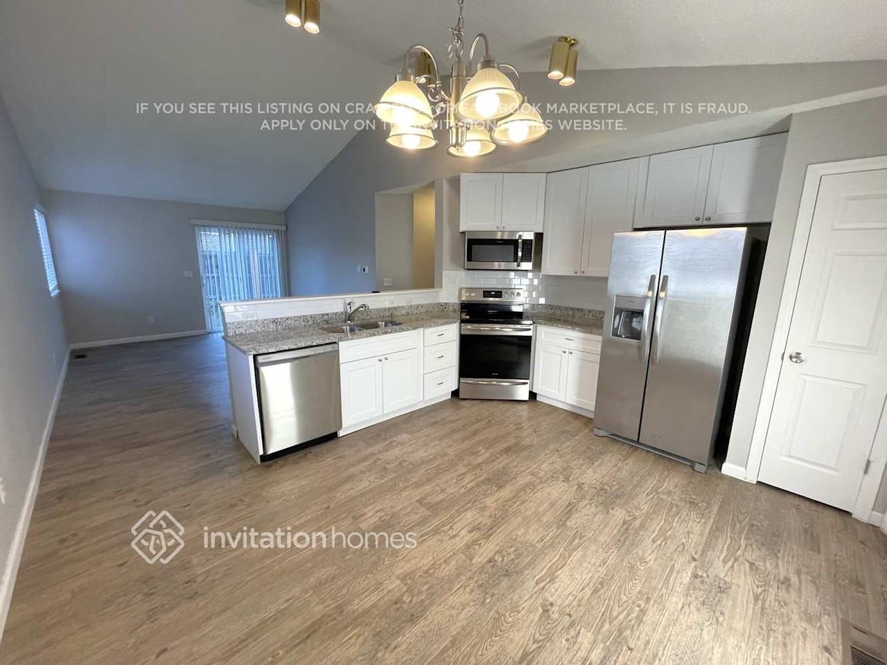 12191 Niagara Ct - Photo 4 of 13