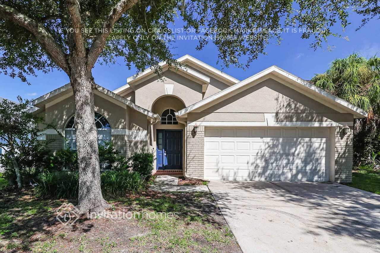 16320 Bridgeglade Ln