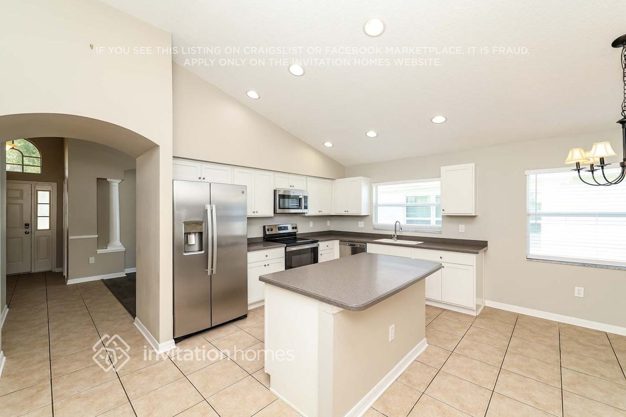 16320 Bridgeglade Ln - Photo 6 of 18