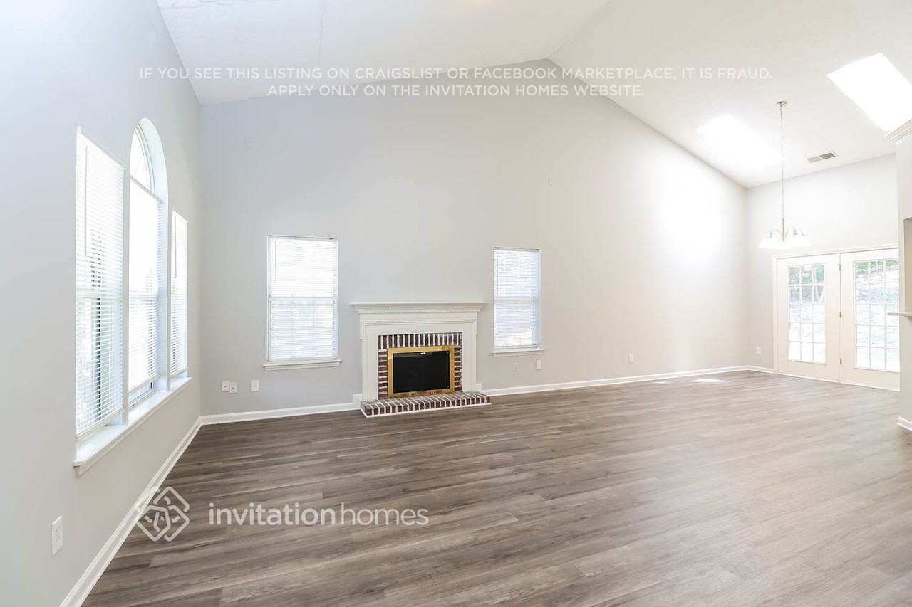 14736 Sapphire Ln - Photo 5 of 18