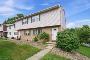 featured image of 1326 Aarons Way #27