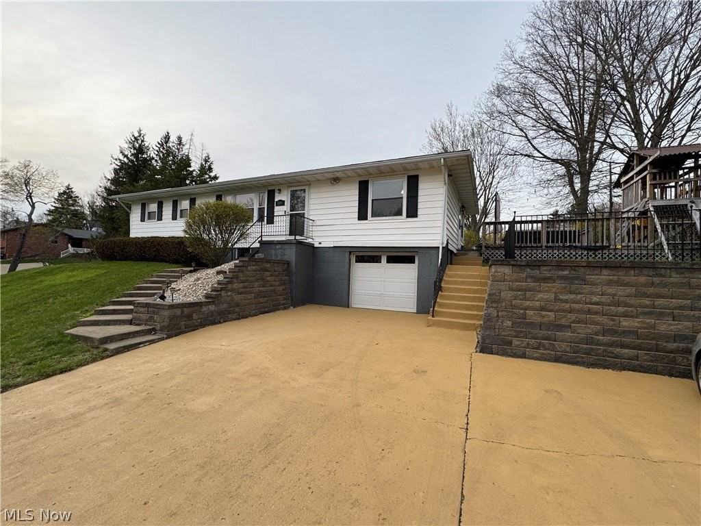 109 Carroll Dr
