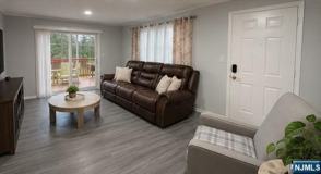 185 Oakwood Ave #2 - Photo 1 of 1