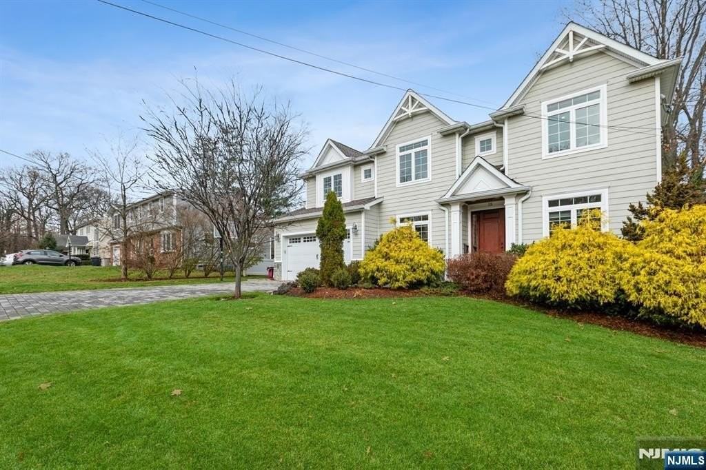 15 Woodland Rd - Photo 4 of 34