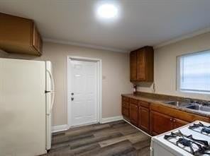 2716 Lincoln Ave #B - Photo 5 of 6