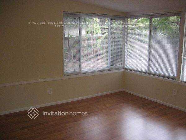 14008 Capitol Dr - Photo 5 of 9