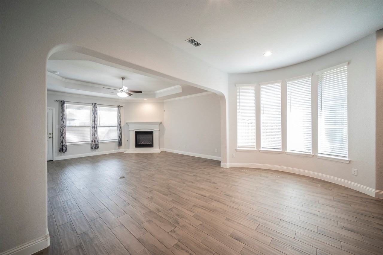 14848 Complacent Way - Photo 7 of 26