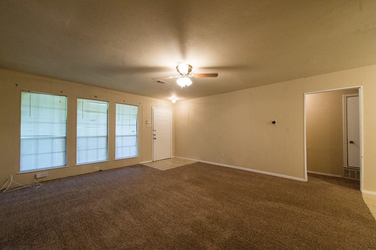 9661 Limestone Dr - Photo 5 of 16