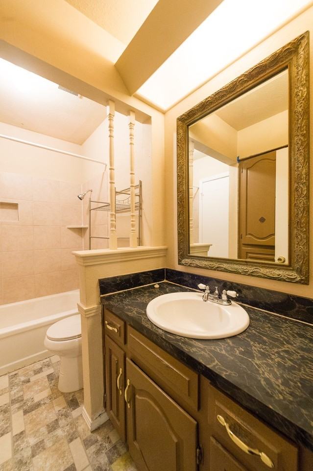 9661 Limestone Dr - Photo 6 of 16