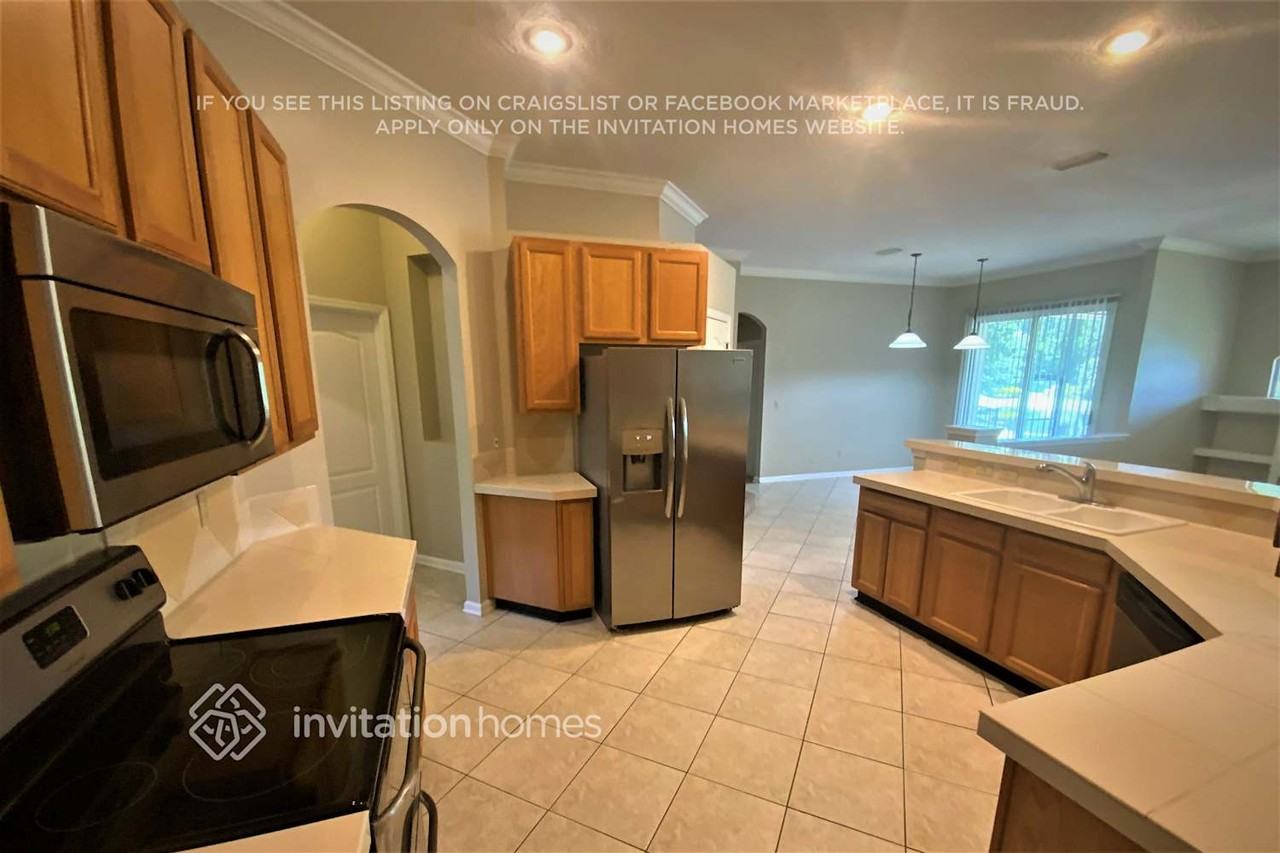 8678 Canopy Oaks Dr - Photo 7 of 22