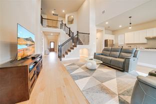 707 Gatecrest Dr - Photo 1 of 1