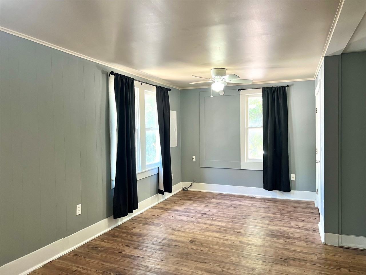 1017 Vine St #2 - Photo 3 of 20