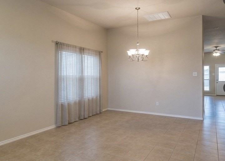 415 Harding Ln - Photo 3 of 13