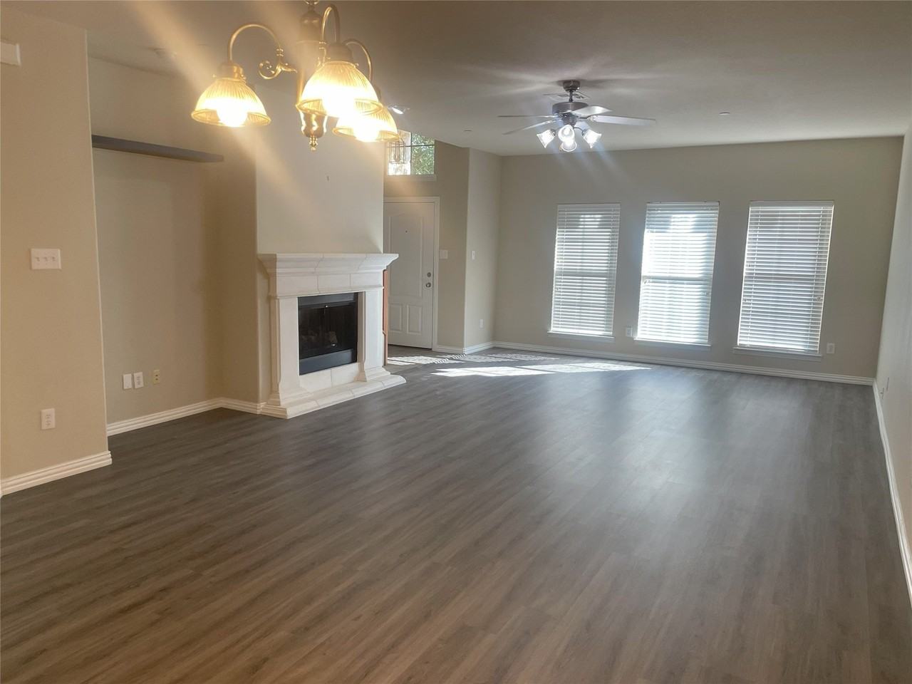 8920 Soldiers Home Ln - Photo 4 of 33