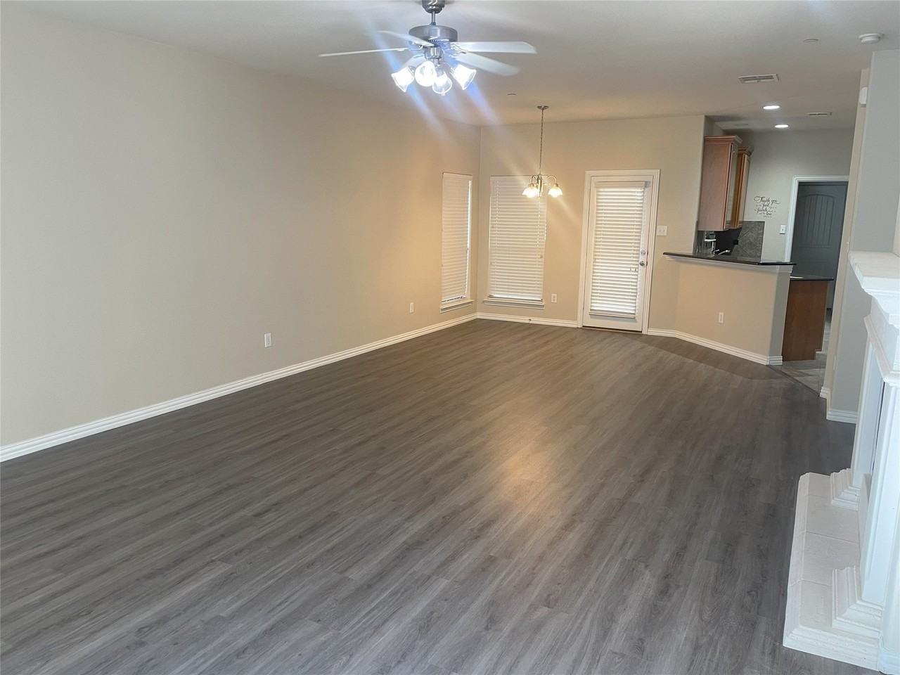 8920 Soldiers Home Ln - Photo 7 of 33