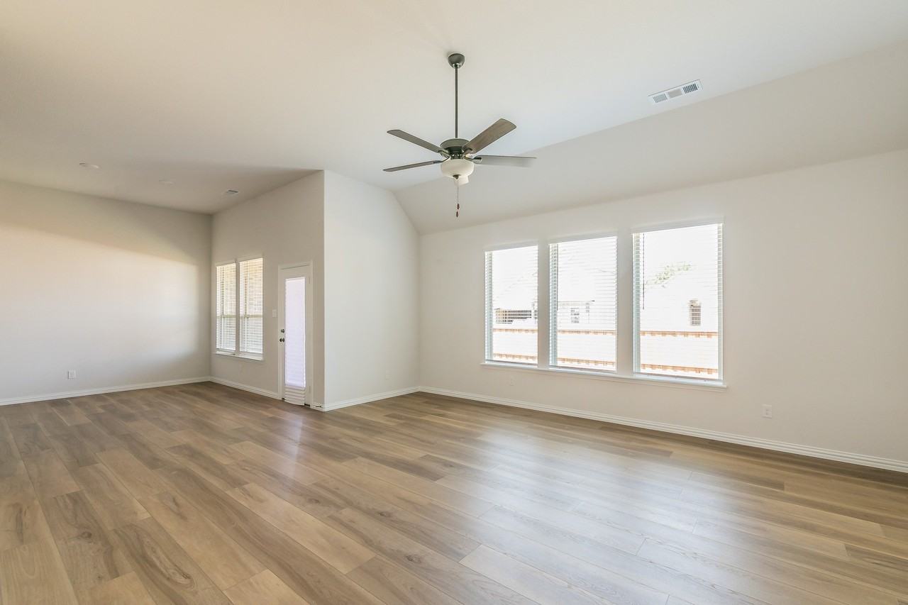 1000 S Hill Dr - Photo 6 of 38