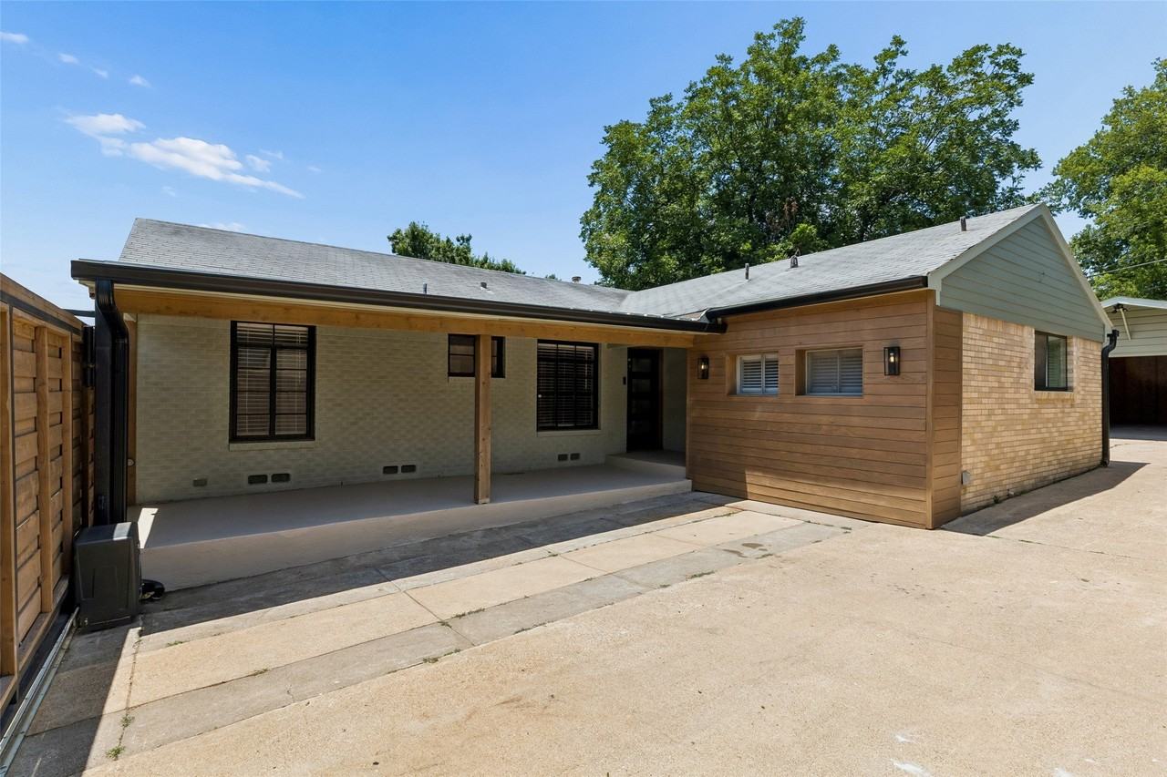 3211 Lawnview Ave - Photo 2 of 29