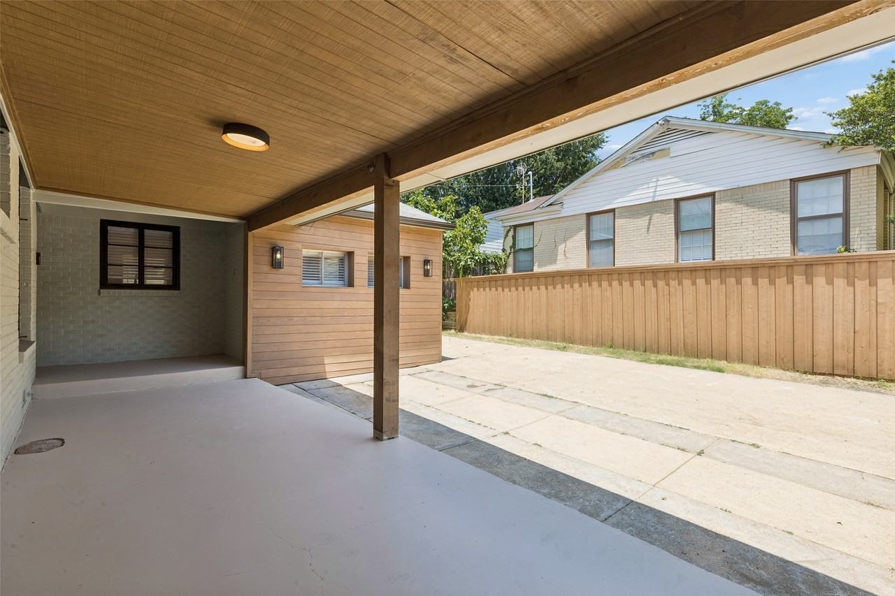 3211 Lawnview Ave - Photo 3 of 29