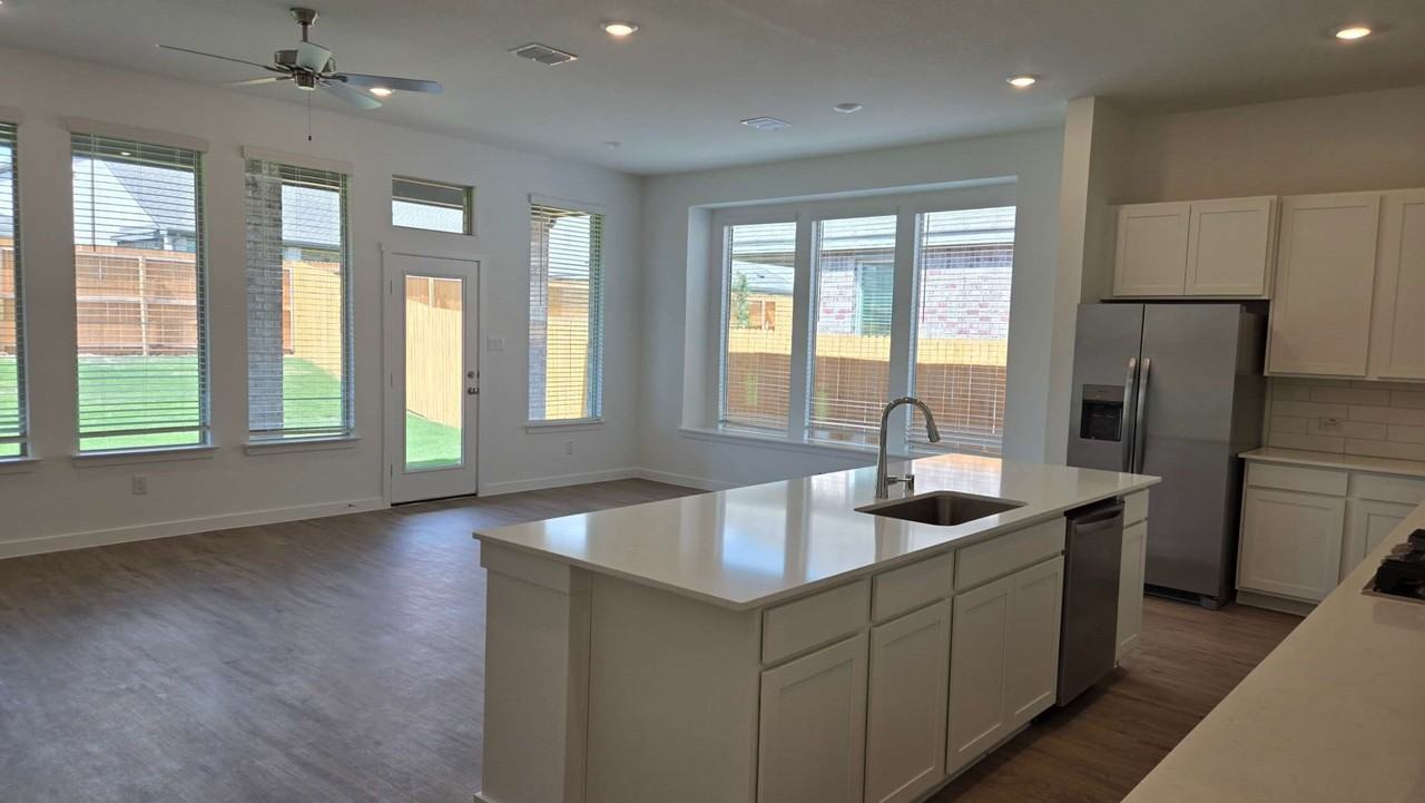 1356 Saddle Sky Trl - Photo 3 of 13