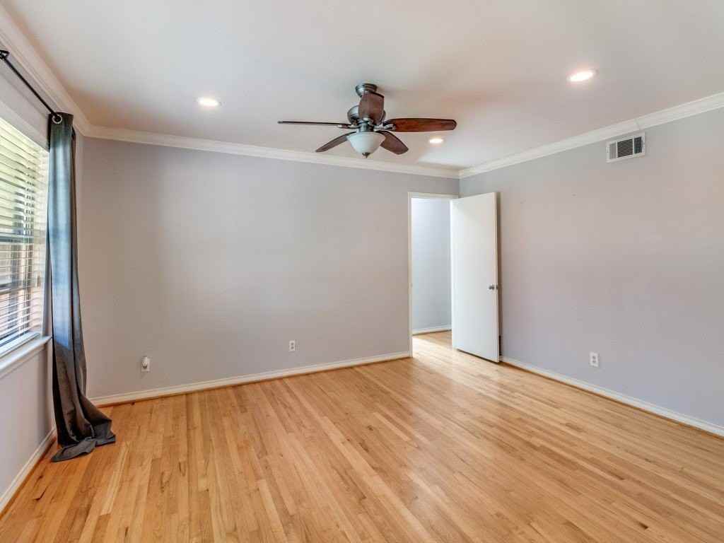 11707 Rogue Way - Photo 4 of 25