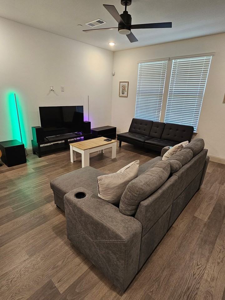 4336 Hopewell St - Photo 4 of 20