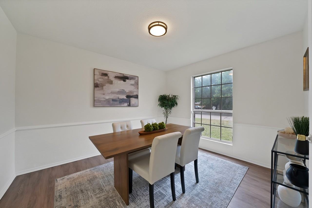 7548 Meadow Creek Dr - Photo 4 of 28