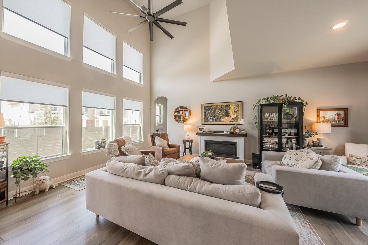 1401 Roundup Way - Photo 7 of 40