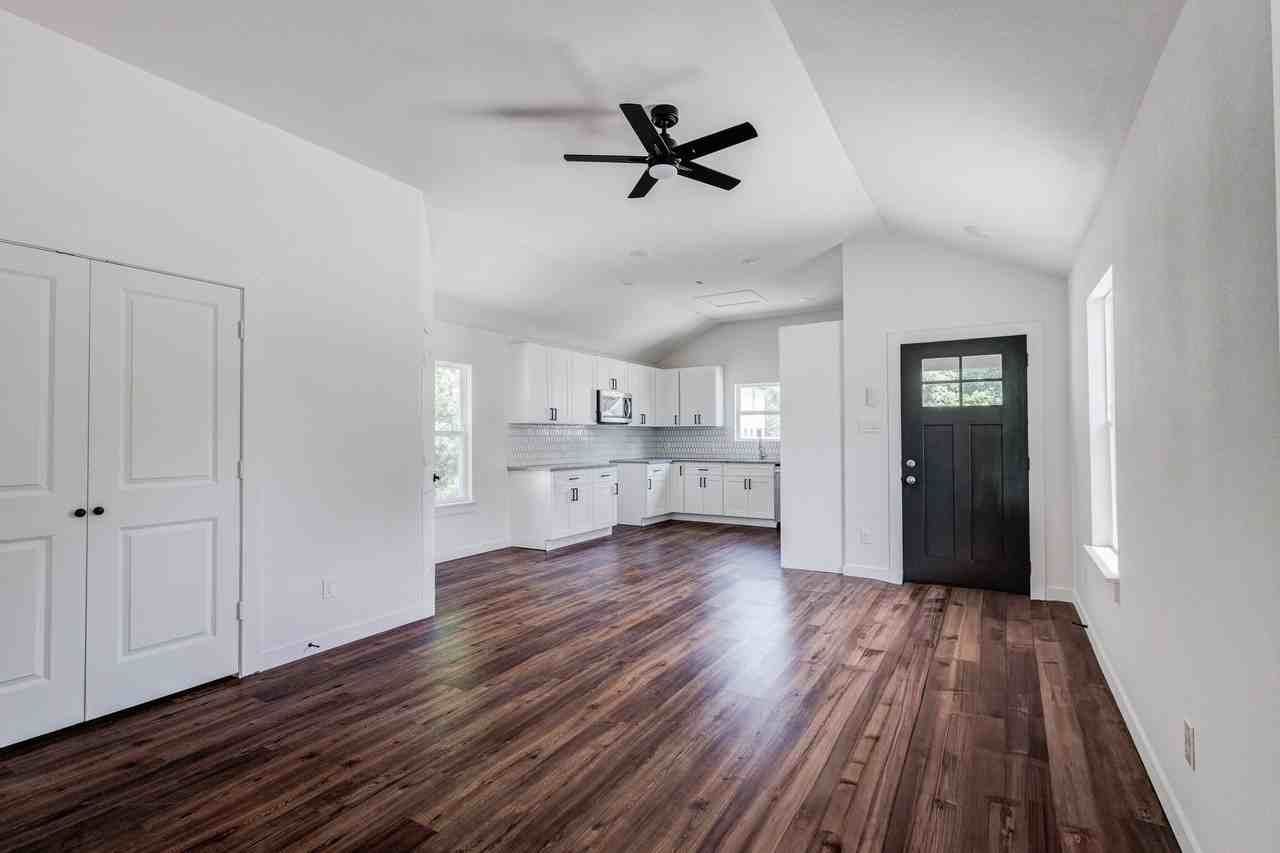 4307 Copeland St - Photo 5 of 13