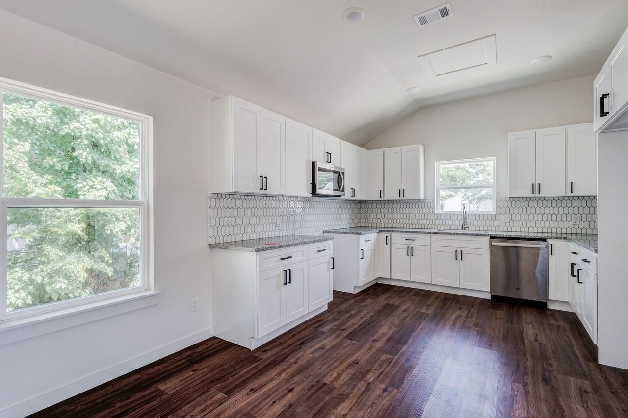 4307 Copeland St - Photo 7 of 13