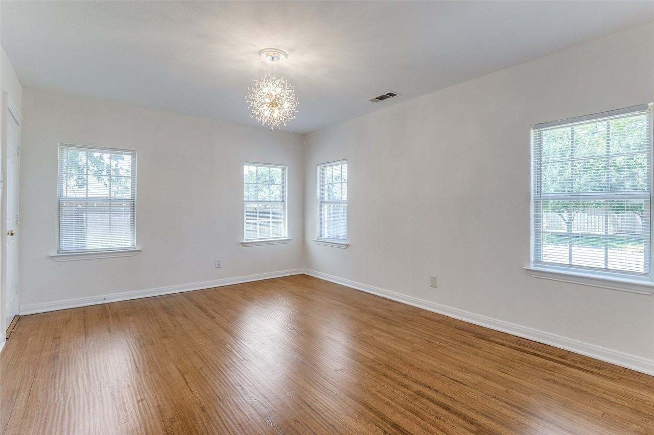4237 Caruth Blvd - Photo 6 of 14