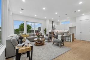 featured image of 4739 Gretna St #203