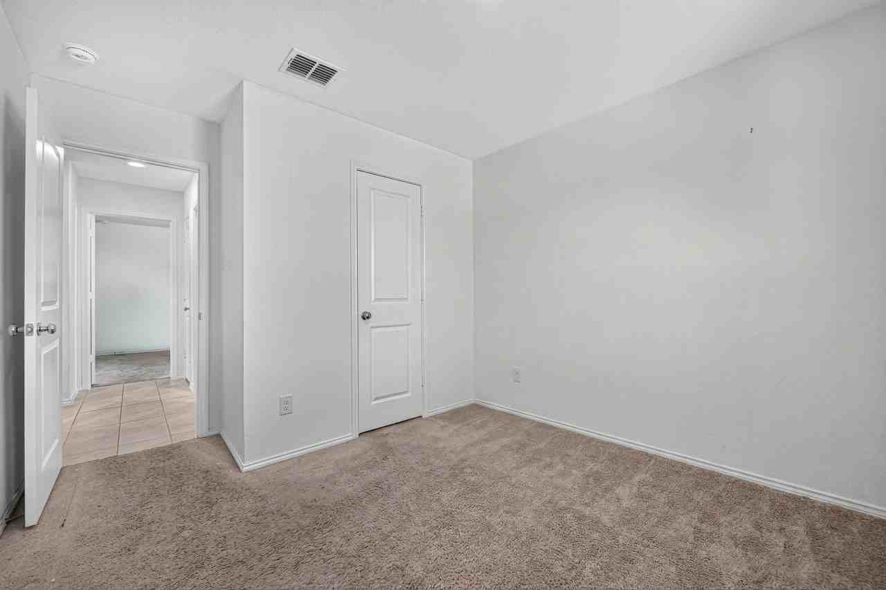 14700 Red Arroyo Ln - Photo 6 of 18