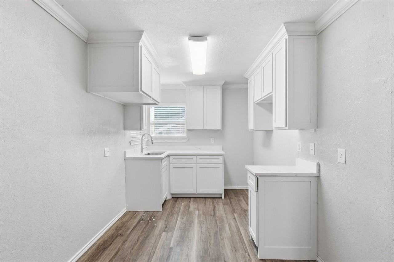 1515 E Waco Ave - Photo 5 of 13