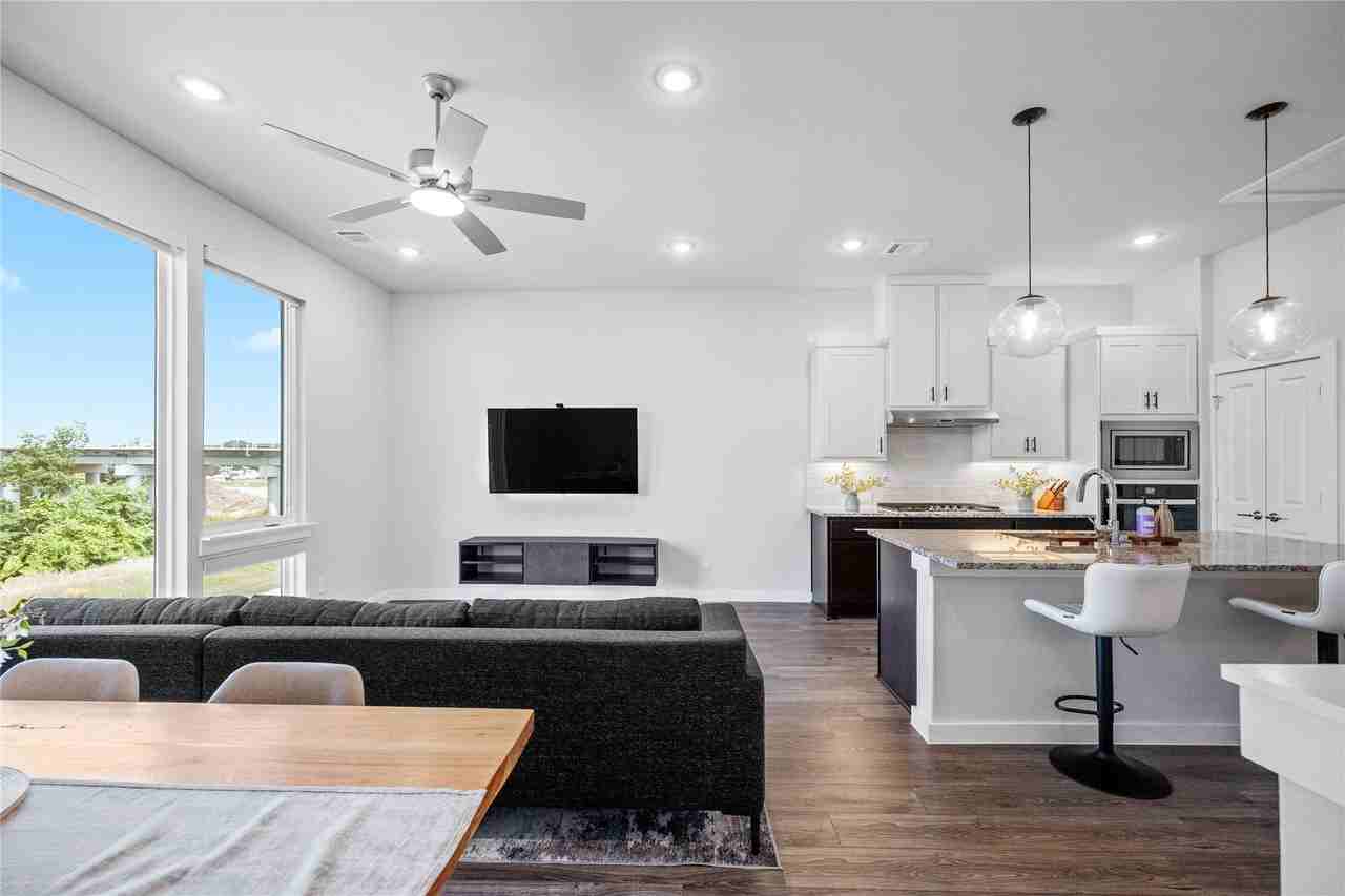 3456 Red Moon Way - Photo 2 of 17