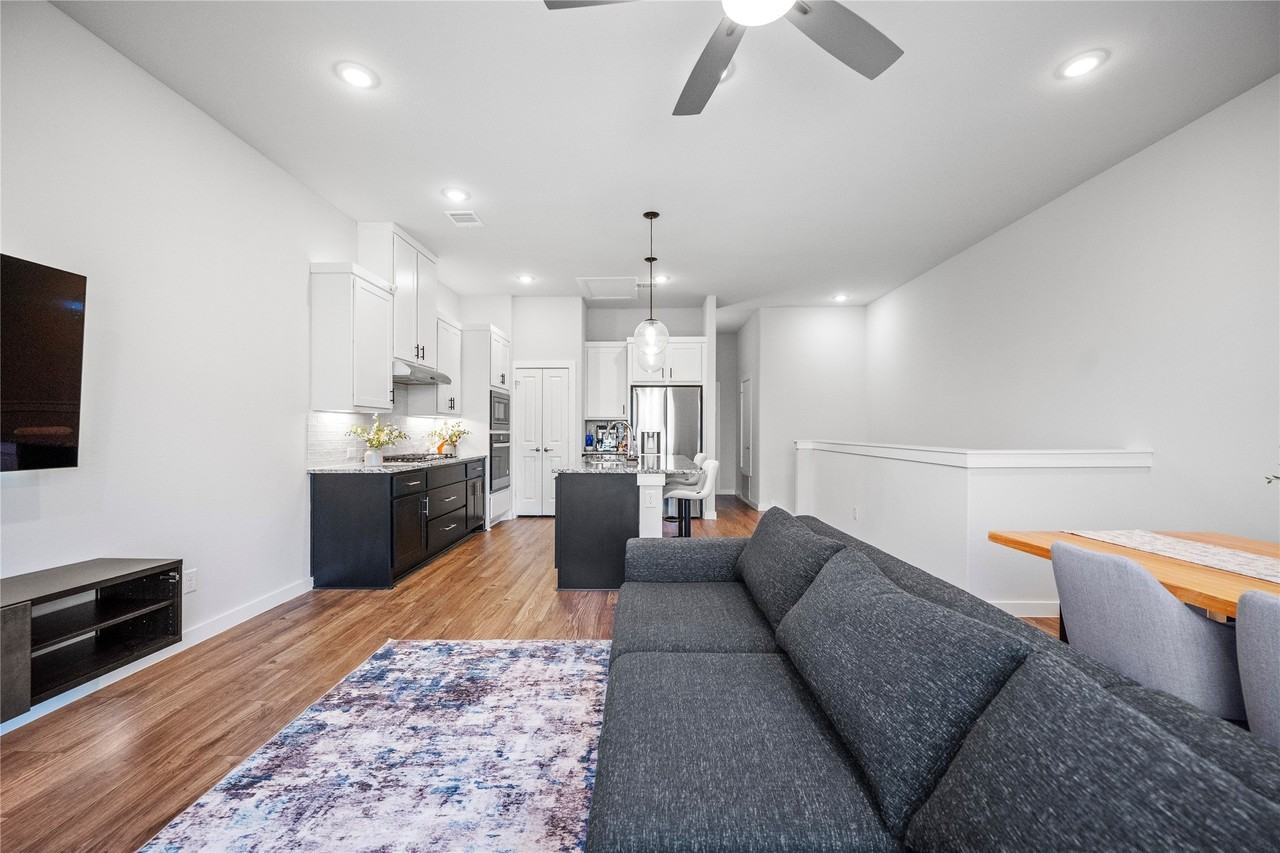 3456 Red Moon Way - Photo 4 of 17