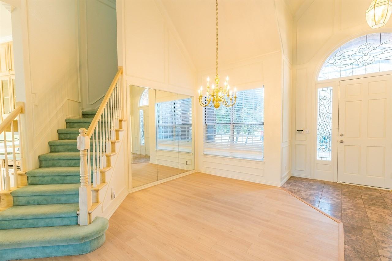 2411 Cross Timbers Trl - Photo 7 of 28