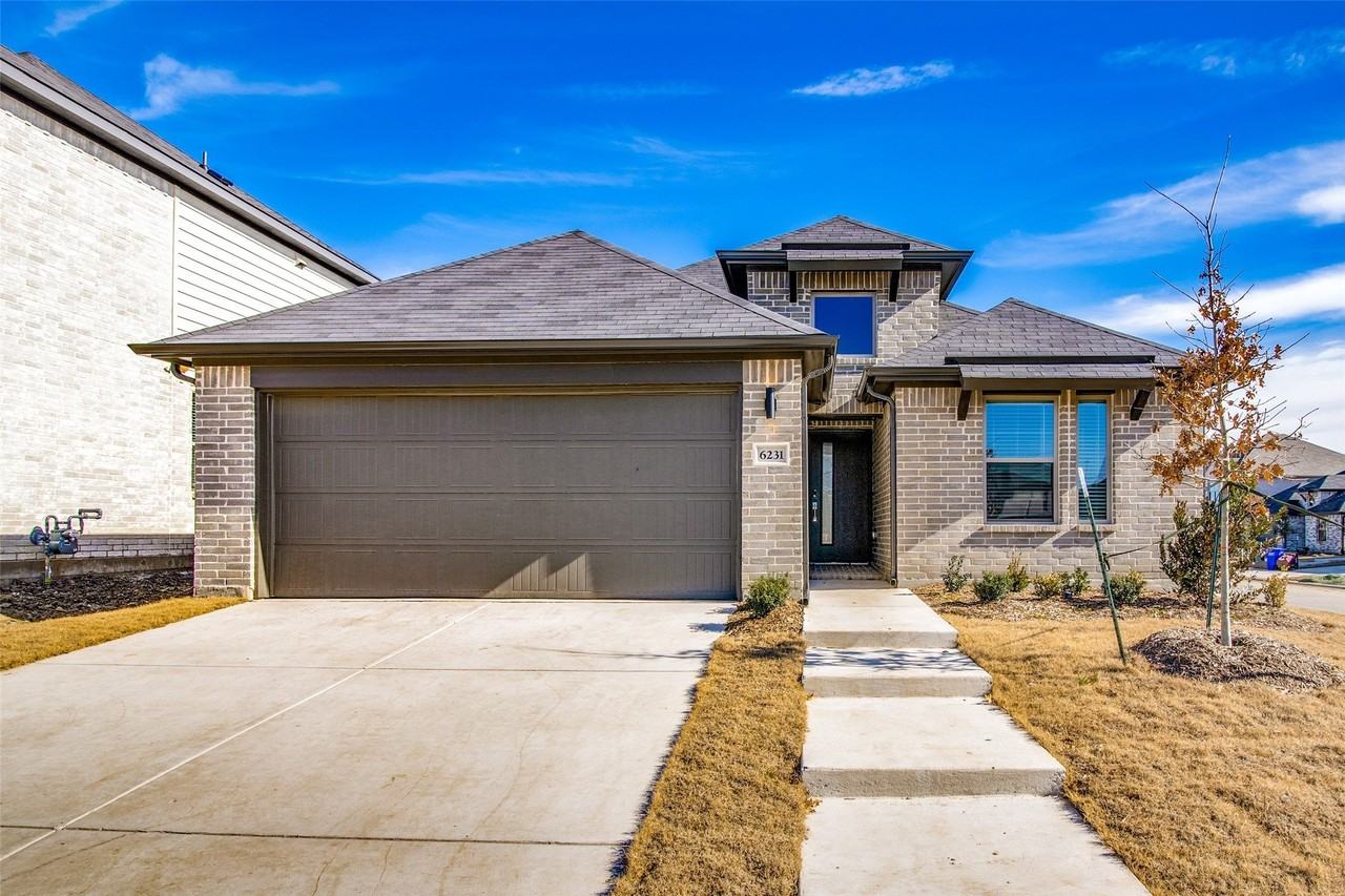 6231 Tawakoni Ln - Photo 2 of 32