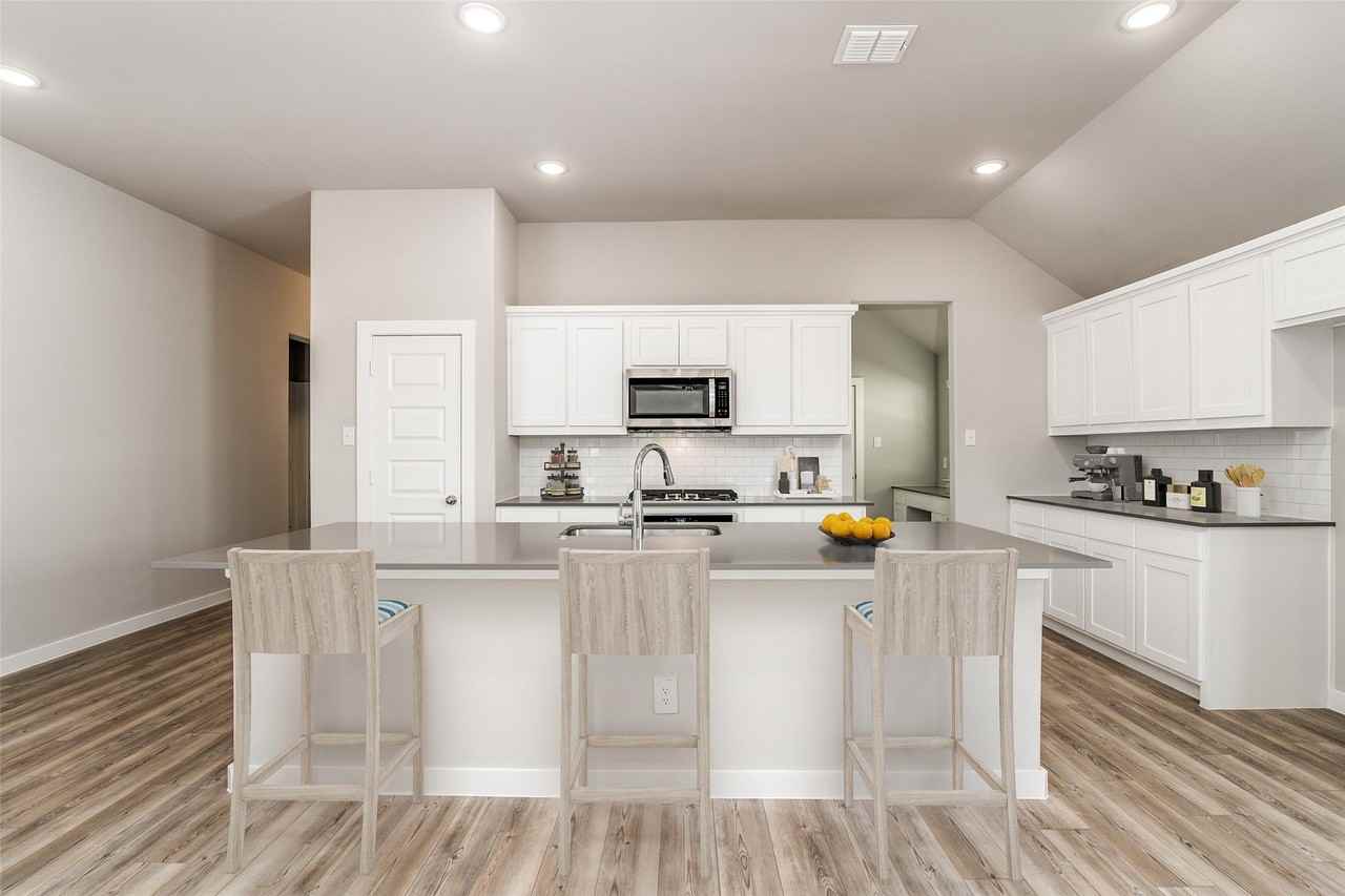 6231 Tawakoni Ln - Photo 6 of 32